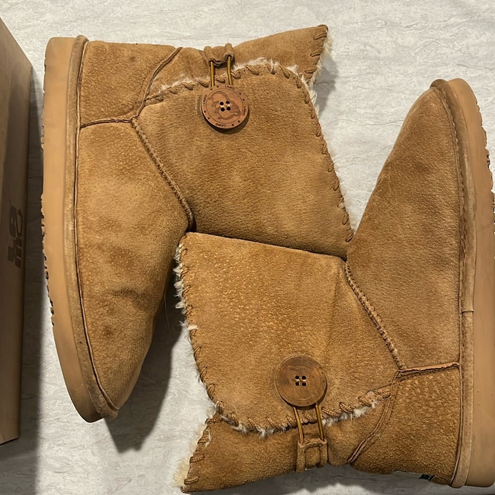 Lamo Size 11